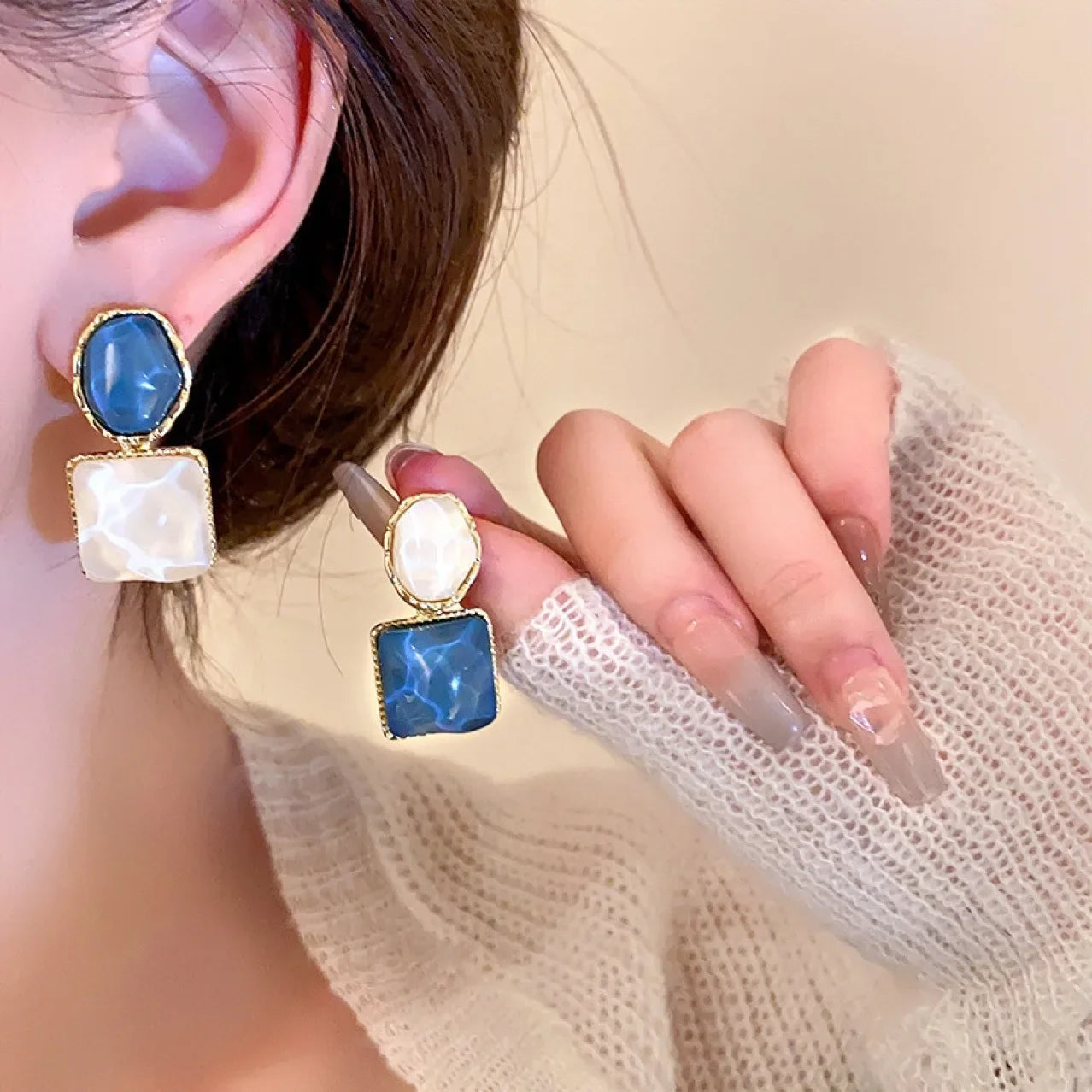 LATS Asymmetry Water Ripple Square Dangle Earrings for Women New Unique Design Light Luxury Earring Fashion Jewelry Accessories