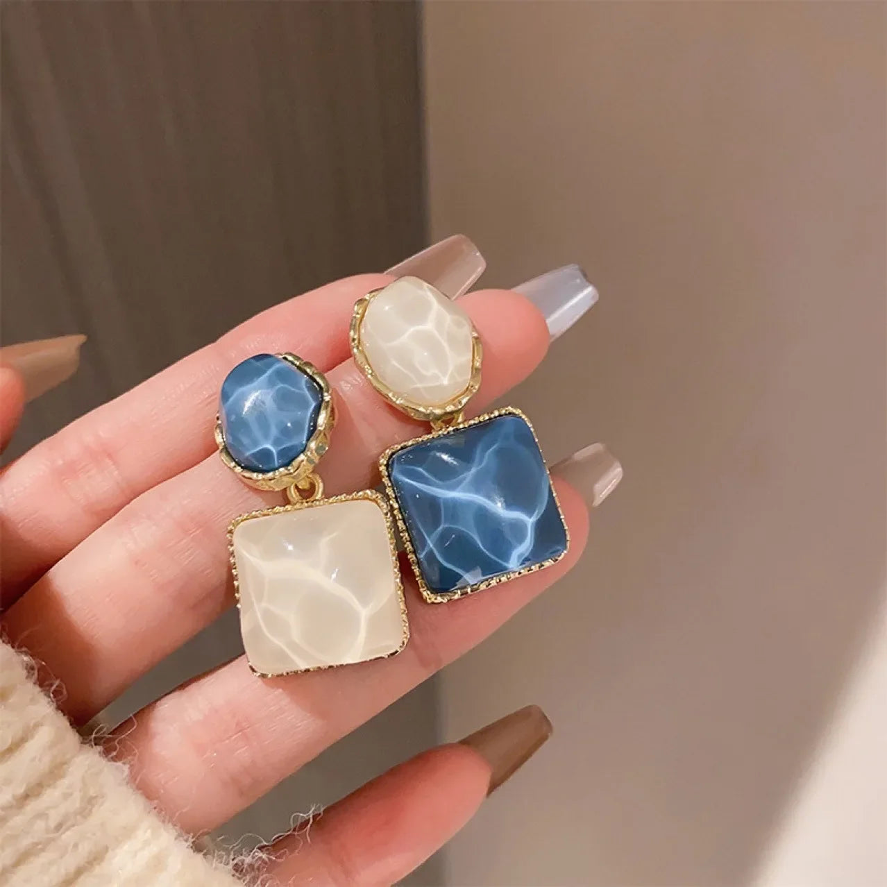 LATS Asymmetry Water Ripple Square Dangle Earrings for Women New Unique Design Light Luxury Earring Fashion Jewelry Accessories