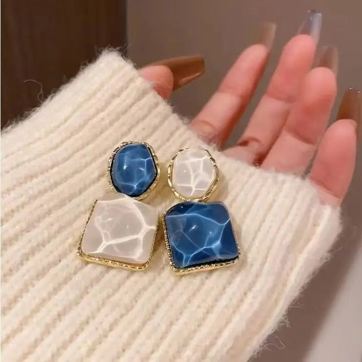LATS Asymmetry Water Ripple Square Dangle Earrings for Women New Unique Design Light Luxury Earring Fashion Jewelry Accessories