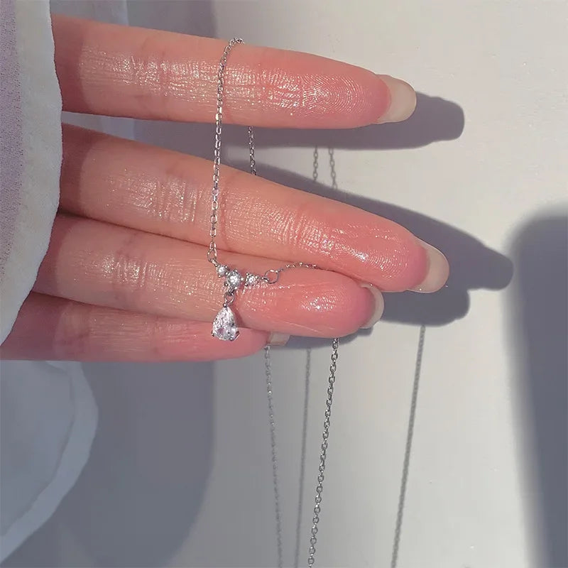 Angel Wings Heart Shape Pendant Necklaces Silver Color 5A Cubic Zirconia Minimalist Style Clavicle Chain Women and Girl Jewelry