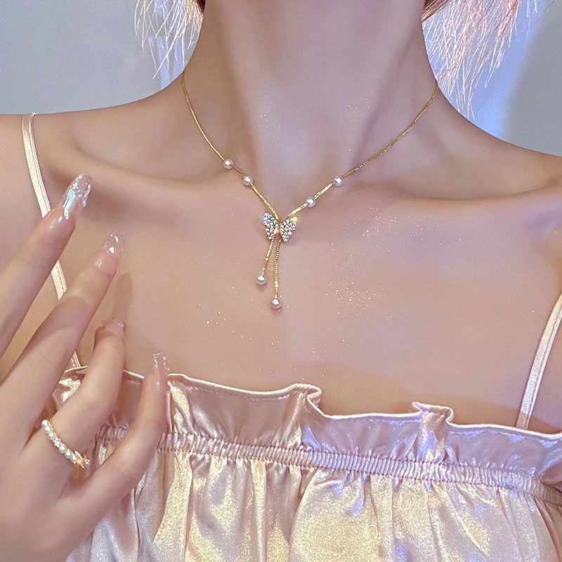 Angel Wings Heart Shape Pendant Necklaces Silver Color 5A Cubic Zirconia Minimalist Style Clavicle Chain Women and Girl Jewelry
