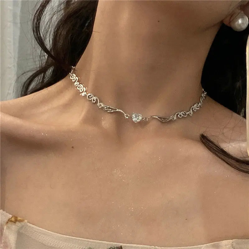 Angel Wings Heart Shape Pendant Necklaces Silver Color 5A Cubic Zirconia Minimalist Style Clavicle Chain Women and Girl Jewelry