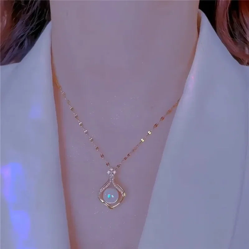 Angel Wings Heart Shape Pendant Necklaces Silver Color 5A Cubic Zirconia Minimalist Style Clavicle Chain Women and Girl Jewelry