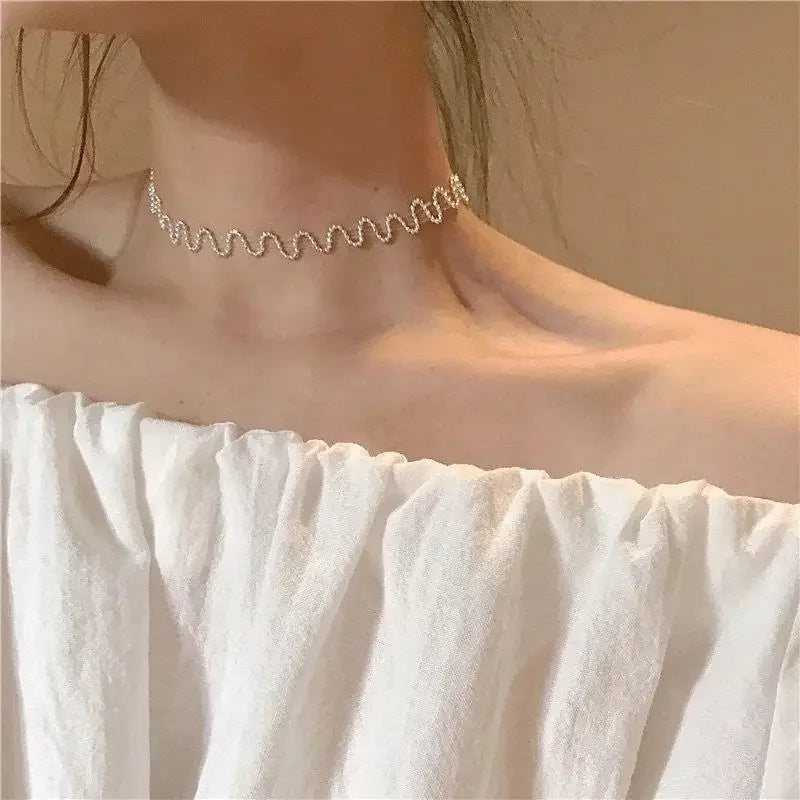 Angel Wings Heart Shape Pendant Necklaces Silver Color 5A Cubic Zirconia Minimalist Style Clavicle Chain Women and Girl Jewelry