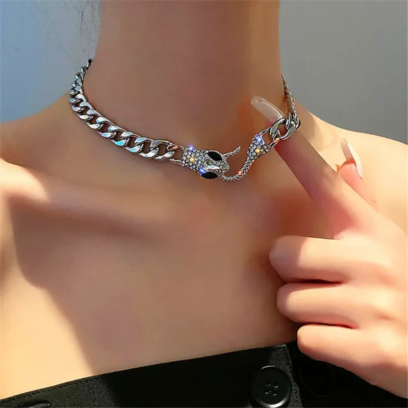Angel Wings Heart Shape Pendant Necklaces Silver Color 5A Cubic Zirconia Minimalist Style Clavicle Chain Women and Girl Jewelry